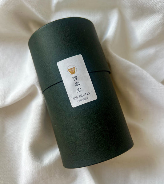 Chasen metlička na matchu obal