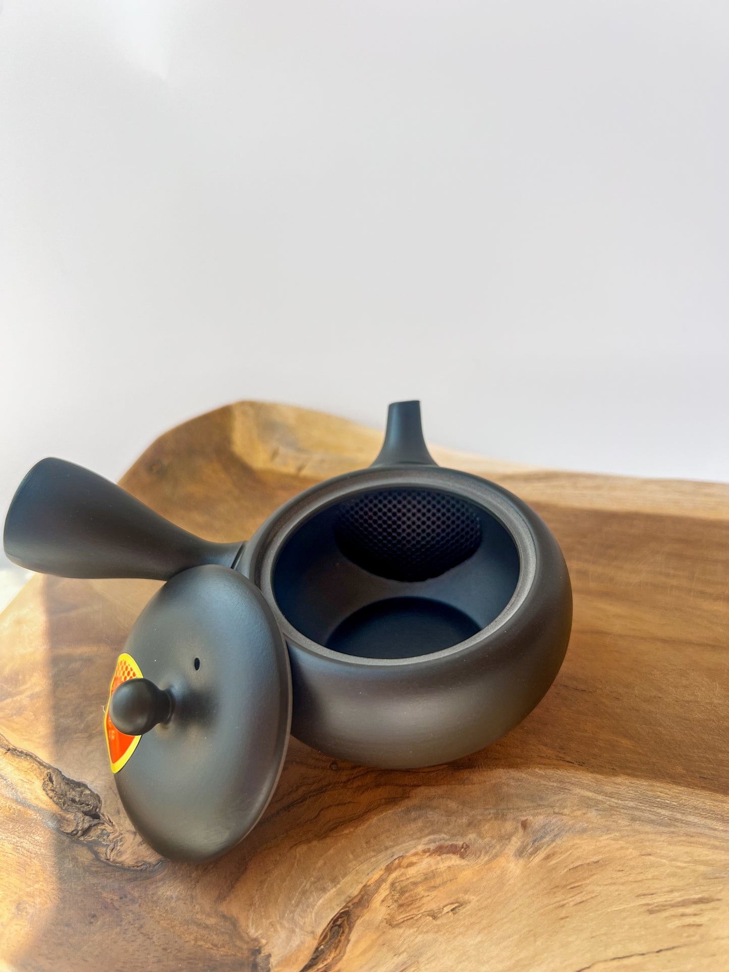 Kyusu konvička Takasuke Kiln – Tokoname, 100 ml černá