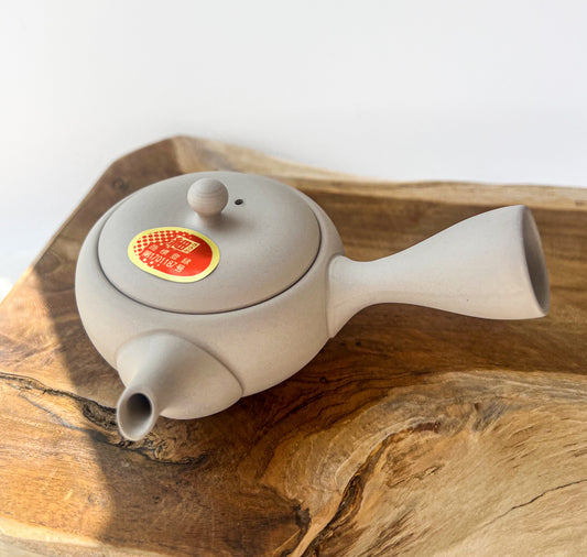 Kyusu konvička Takasuke Kiln – Tokoname, 100 ml béžová