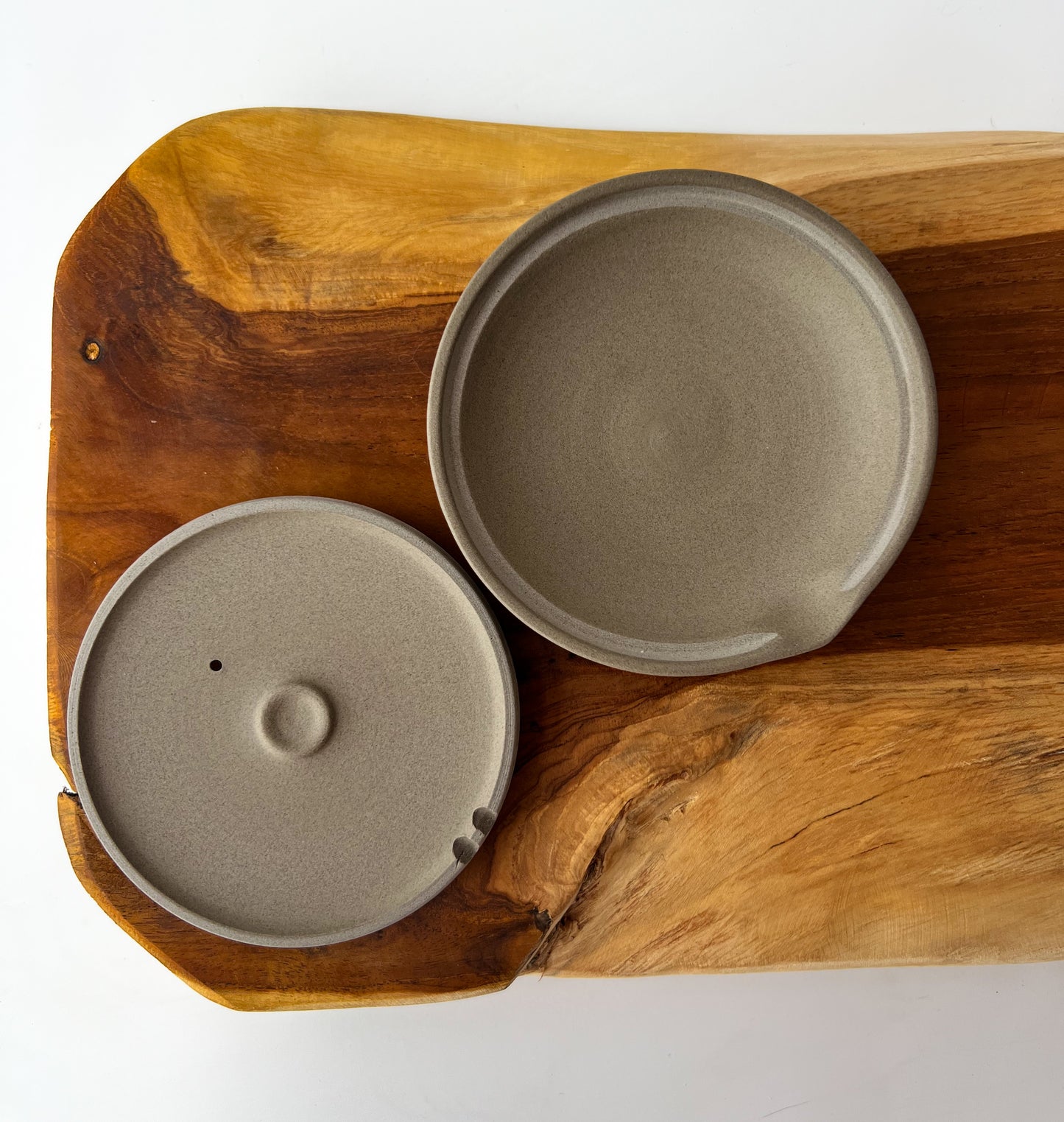 Shiboridashi Jinsui Kiln Shirohai 35 ml – tradiční japonská konvička na čaj, ideální pro přípravu Gyokura a dalších jemných čajů.