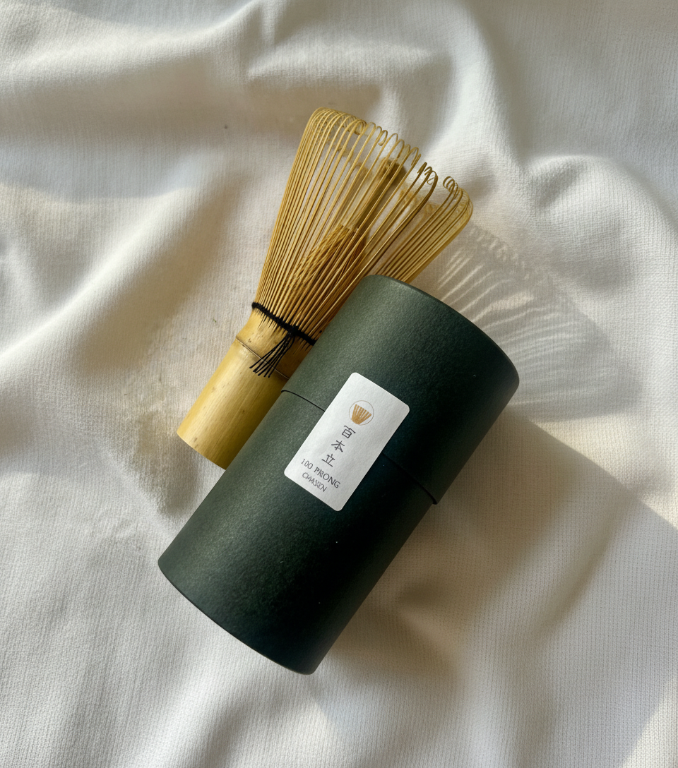 Chasen s obalem na šlehání matchi