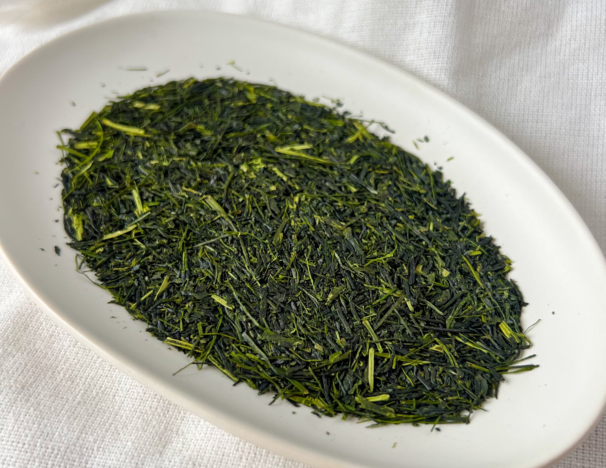 Příprava čaje Imperial Sencha Tsuhime – Jemná, svěží chuť japonského zeleného čaje